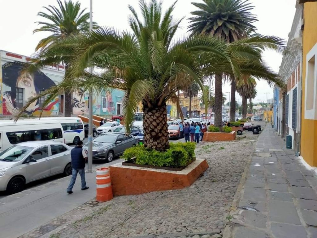 Fotonota: Conductores de Uber, Didi y Cabify se manifiestan en Casa Aguayo