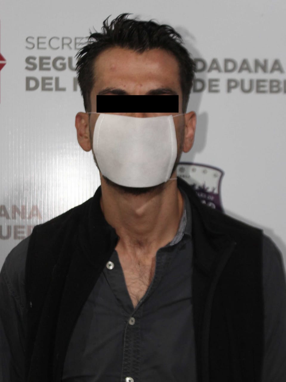 Policía municipal de Puebla atrapa a portador ilegal de arma