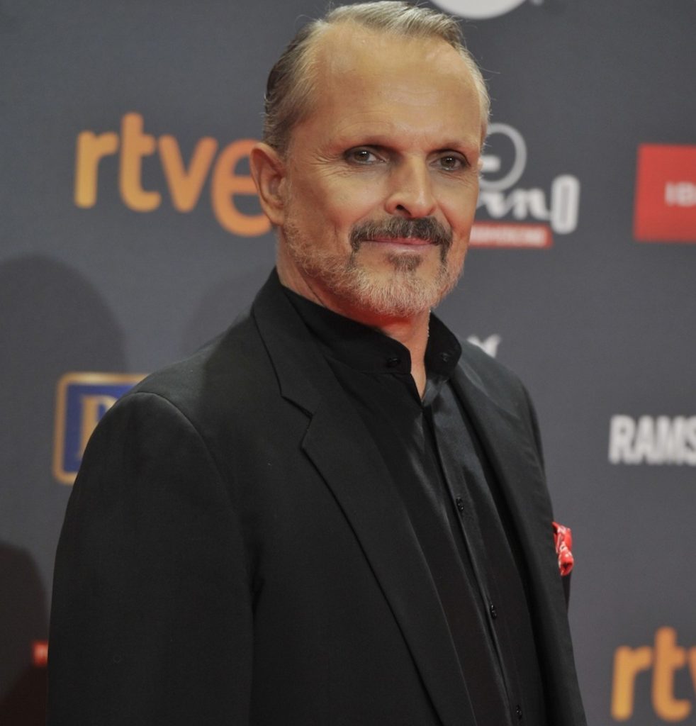 El polémico mensaje de Miguel Bosé sobre las vacunas del coronavirus y la red 5G