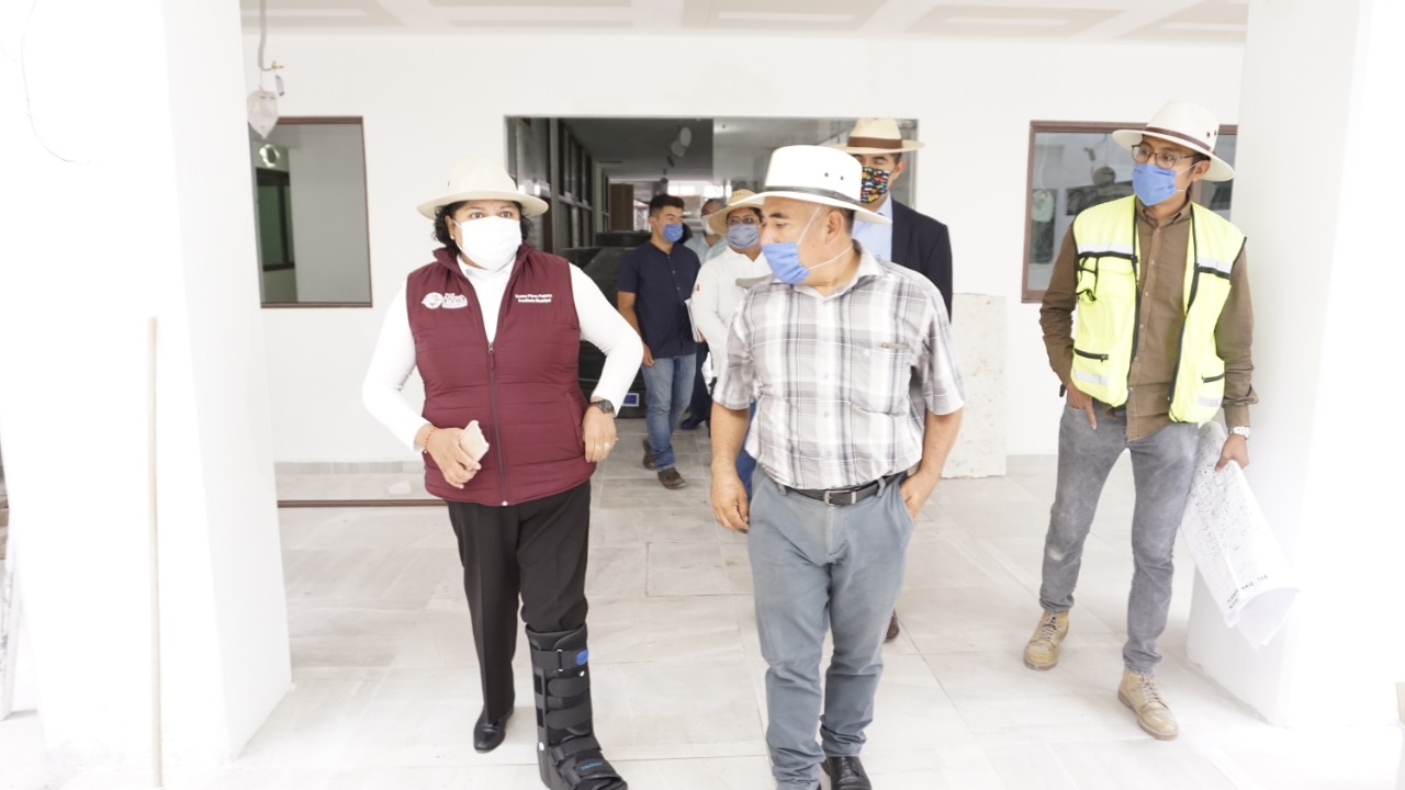 Supervisa Karina Pérez Popoca avance del nuevo centro administrativo para el bienestar de los sanandreseños.