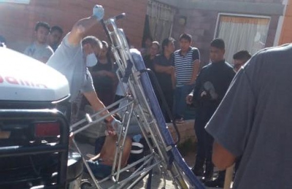 Vecinos detienen y golpean a tres ratas en Texmelucan