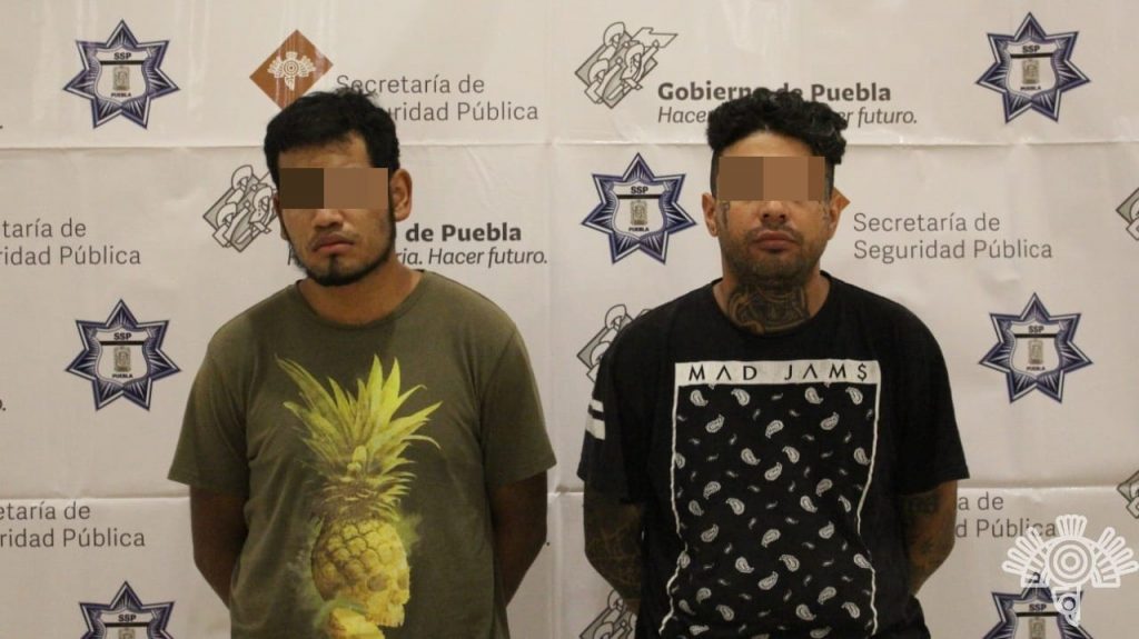 Caen dos presuntos narcomenudistas que enviaban droga a Veracruz: Policía estatal