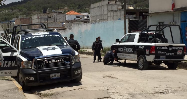 Robo de auto desata balacera entre policías y delincuentes en Clavijero