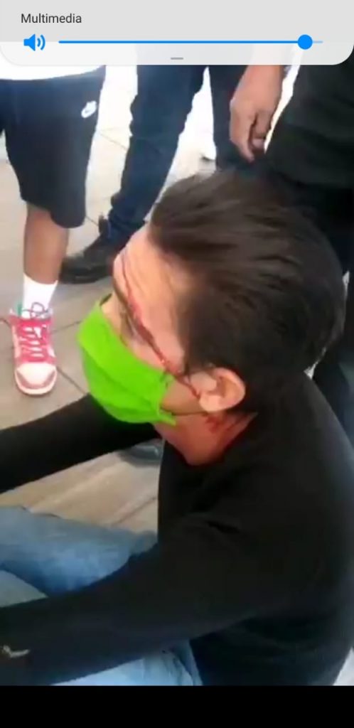 Video desde Puebla: Ciudadanos detienen y golpean a ratero en Plaza Dorada