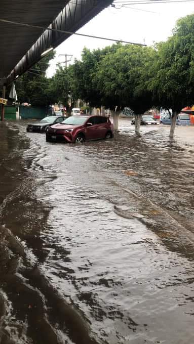 Fotonota: Reportan encharcamientos e inundaciones en Puebla capital