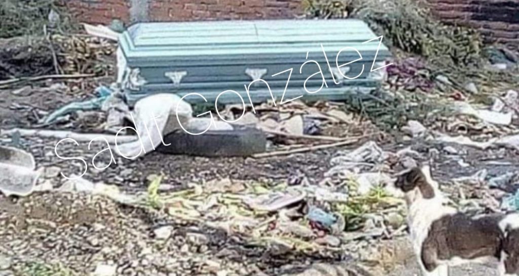 Tiran ataúd en Cuautlancingo; temen que sea de alguna víctima de Coronavirus