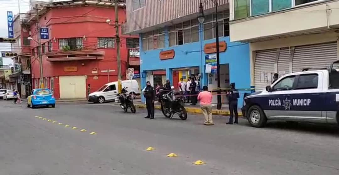 Muere paciente dentro de Farmacias Similares de Huauchinango