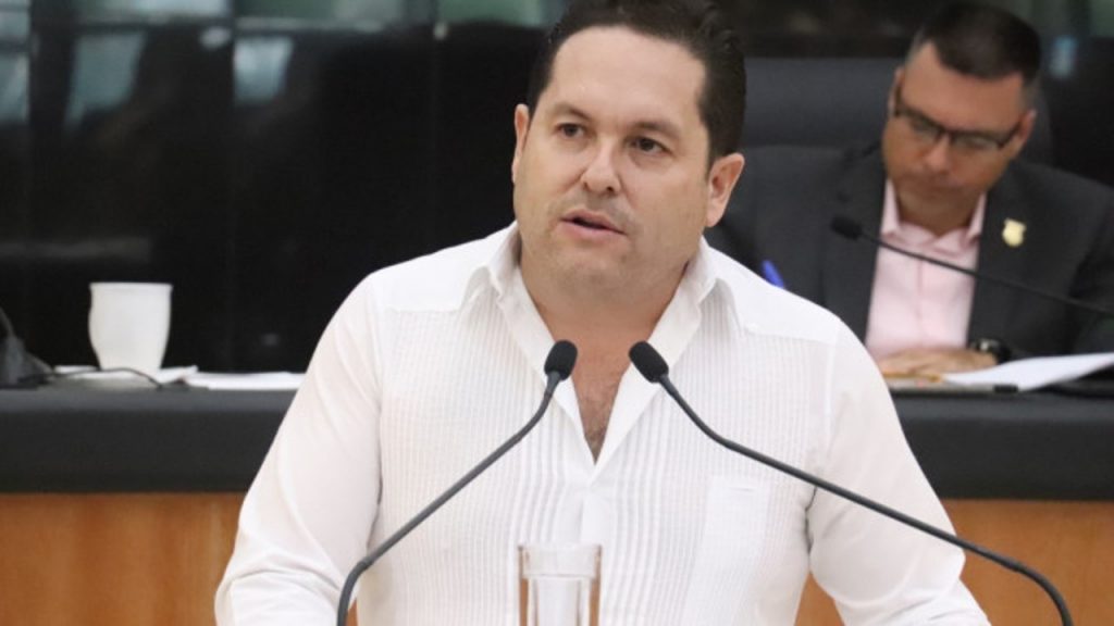 Ante falta de recursos, IP y gobierno deben unir esfuerzos para reactivar el turismo: Luis Araiza