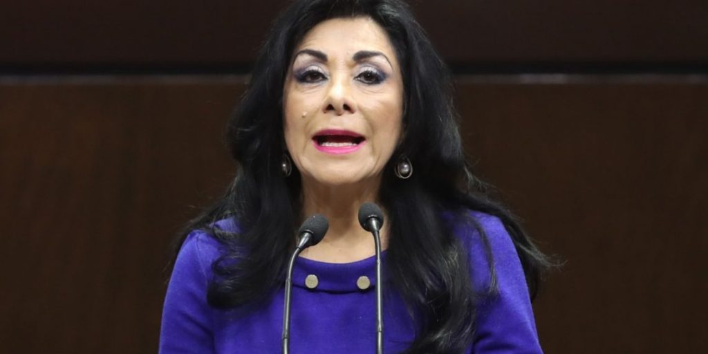 Llega Lucero Saldaña a la secretaría general del ayuntamiento