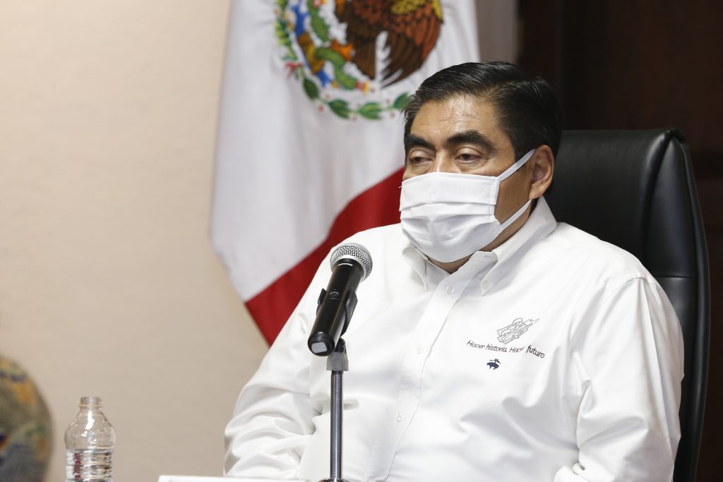 “Las y los poblanos están actuando de manera responsable ante el Covid-19”: Miguel Barbosa Huerta.