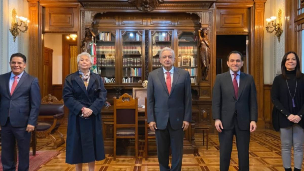 Ssa confirma 4 personas con COVID-19 tras contacto con Arturo Herrera