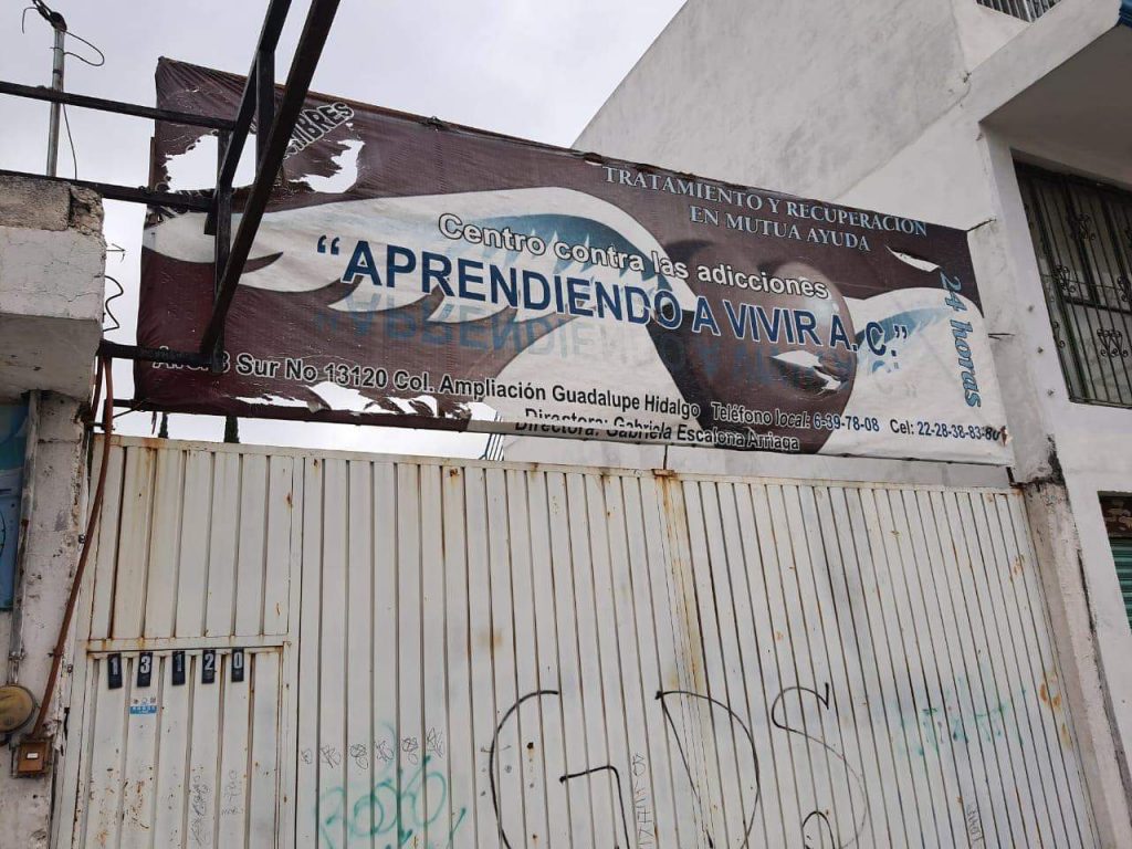 Hombres armados disparan en centro de adicciones ‘Aprendiendo a Vivir’ y escapan 16 internos.