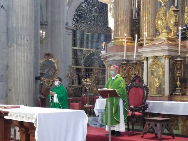 Pide obispo auxiliar de Puebla evitar el egoísmo entre los fieles católicos durante crisis sanitaria