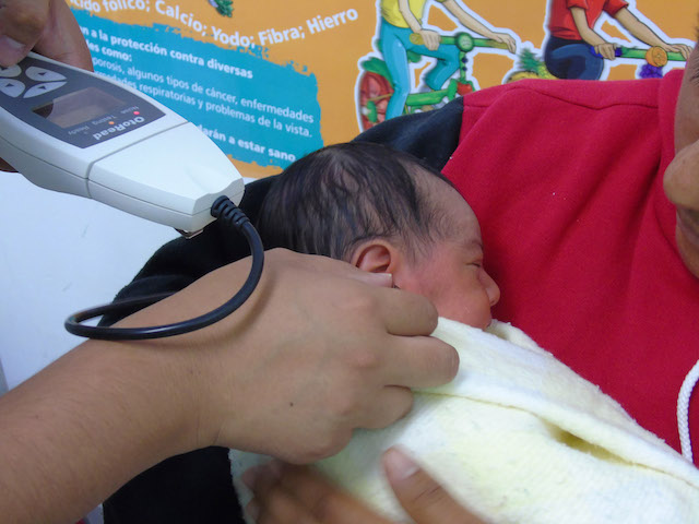 Difunde SESA beneficios de la lactancia materna en pacientes embarazadas