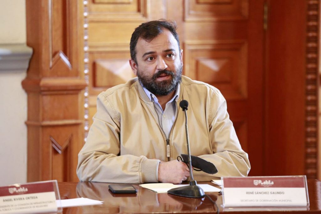 Ayuntamiento de Puebla analiza mercados temporales para ambulantes: René Sánchez