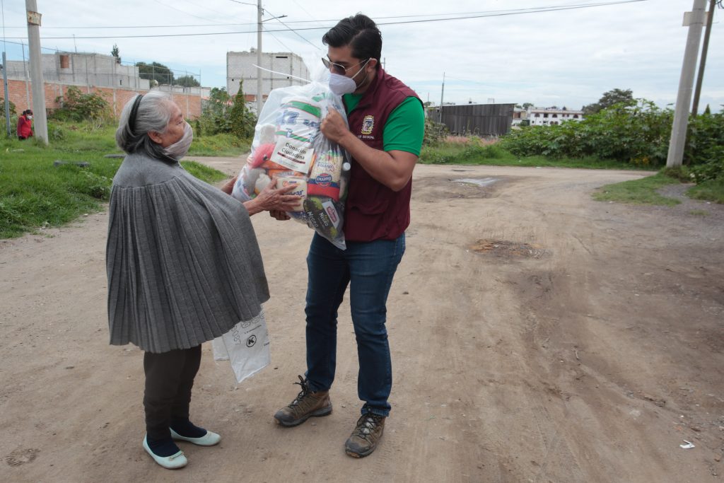 Destacan beneficiarias de Cholula labor humanitaria del SEDIF