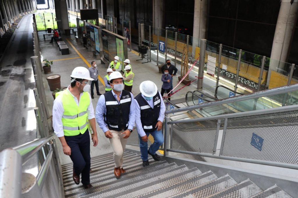 Inician trabajos de sustitución de escaleras eléctricas y elevador del paradero Juárez-serdan de la línea 1 de ruta.