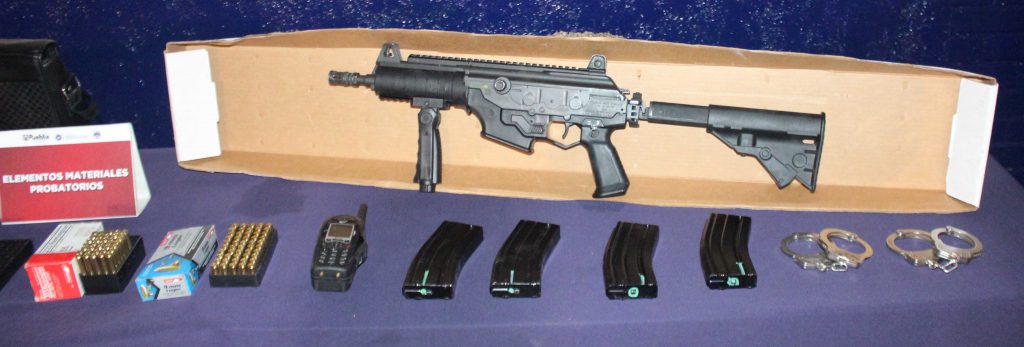 Detuvo Policía Municipal de Puebla a elemento de la SSC Estatal por tentativa de homicidio.