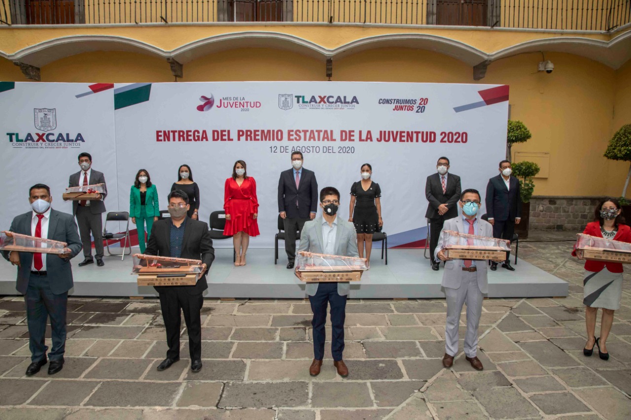 Gobernador de Tlaxcala felicita a jóvenes que ganaron el Premio Estatal de la Juventud 2020