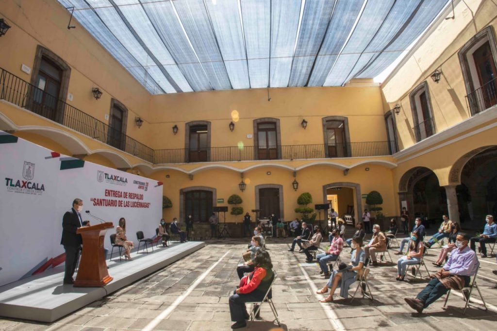 Desde Tlaxcala: Marco Mena apoya a 500 guías y monitores del “Santuario de las Luciérnaga”