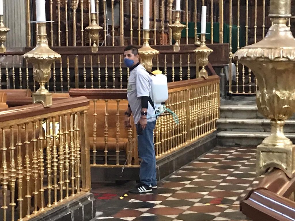 Video desde Puebla: Feligreses regresan a la Catedral de la Angelópolis a escuchar misa