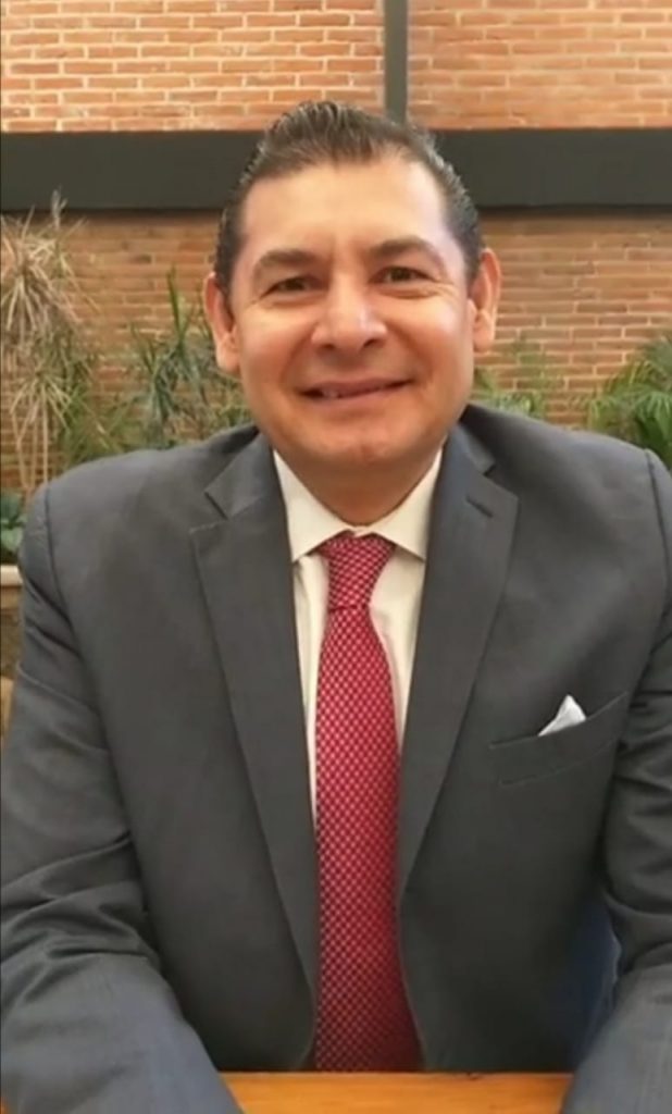 Video desde Puebla: En el paquete fiscal del 2021 el Senado destinará recursos para comprar vacunas contra el Covid19, subrayó Alejandro Armenta Mier