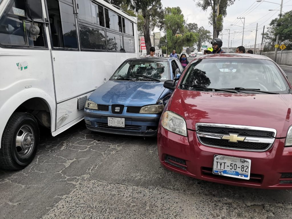Se registra un choque en el Boulevard Xonaca a la altura del Alpaha 3