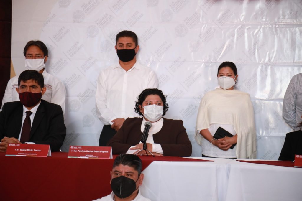 Video desde Puebla: Ayuntamiento de San Andrés Cholula denuncia intimidación contra la contralora, Dulce María Gregorio