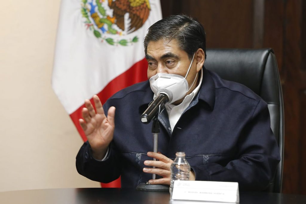 Comportamiento social ha hecho descender la curva de contagios de Puebla, destacó el gobernador Barbosa