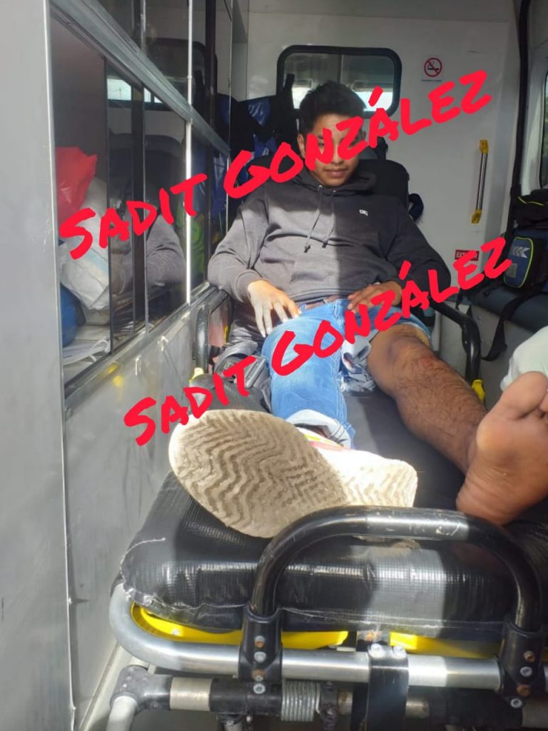 Le balean la pierna para robarle el celular en el sur de Puebla capital