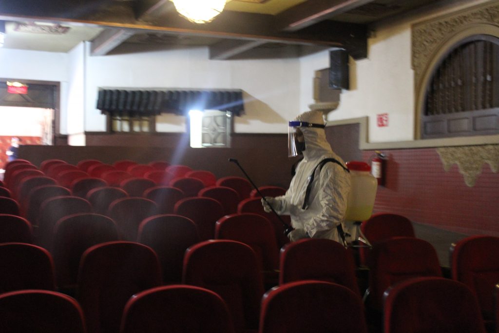 Supervisan aplicación de políticas sanitarias en Cineteca Alameda