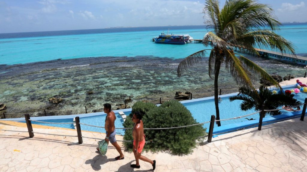 En el primer trimestre de este año, el Indicador Trimestral del PIB Turístico y el del Consumo Turístico Interior registraron una disminución de (-)6.3%