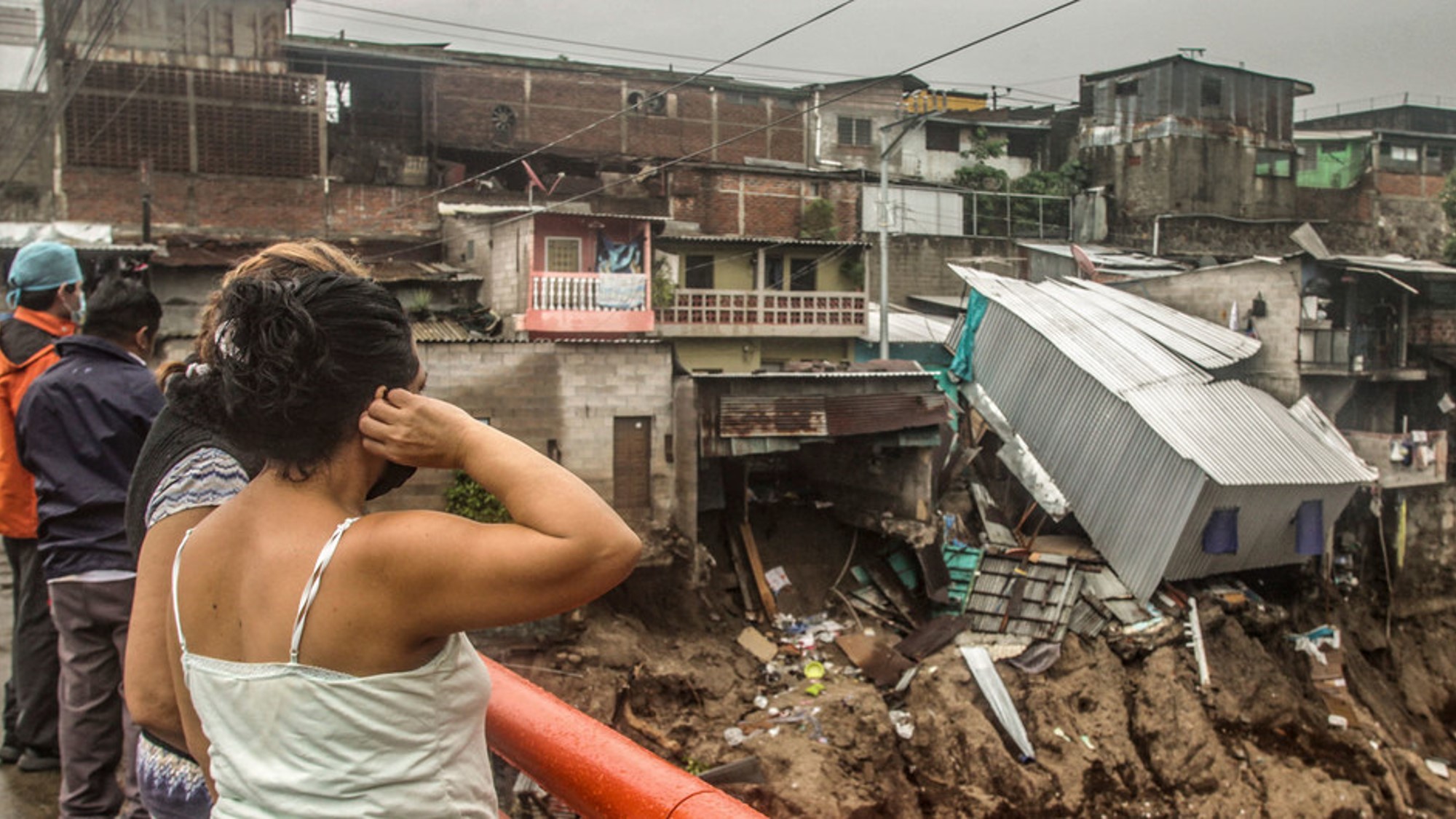 COVID y huracanes: la doble amenaza que enfrentan los niños de América Central y el Caribe