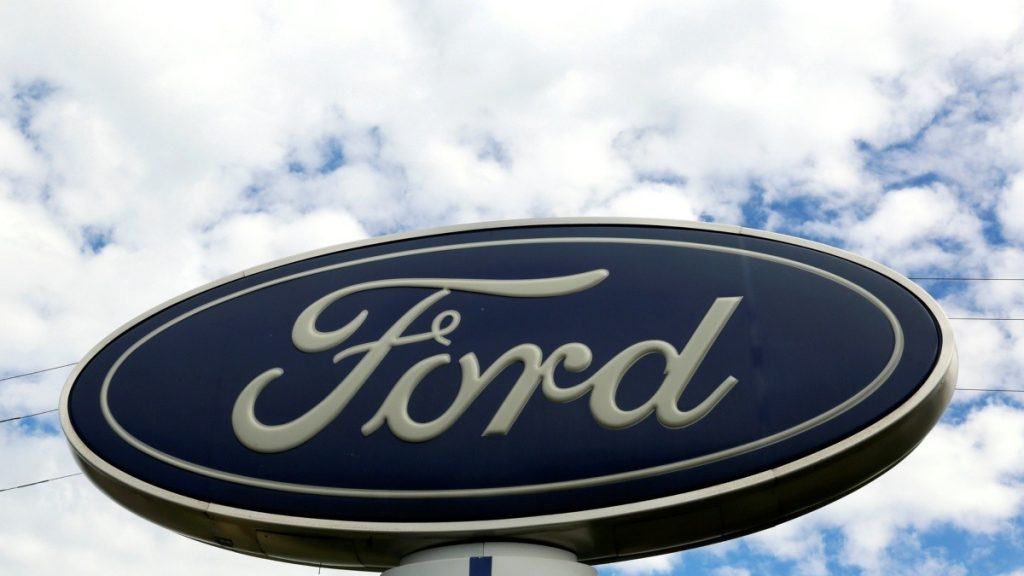 México podría reducir en 30 por ciento la producción y exportación de vehículos en 2020, alertan