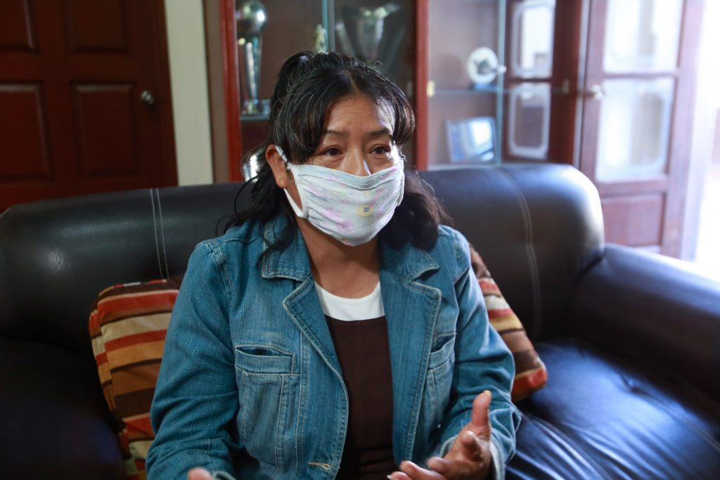 Con aparatos auditivos, SEDIF mejora calidad de vida de poblanas