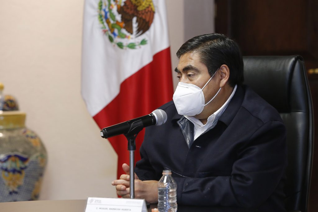 Rehabilitará Gobierno del Estado caminos y puentes afectados por lluvias en la Sierra Norte.