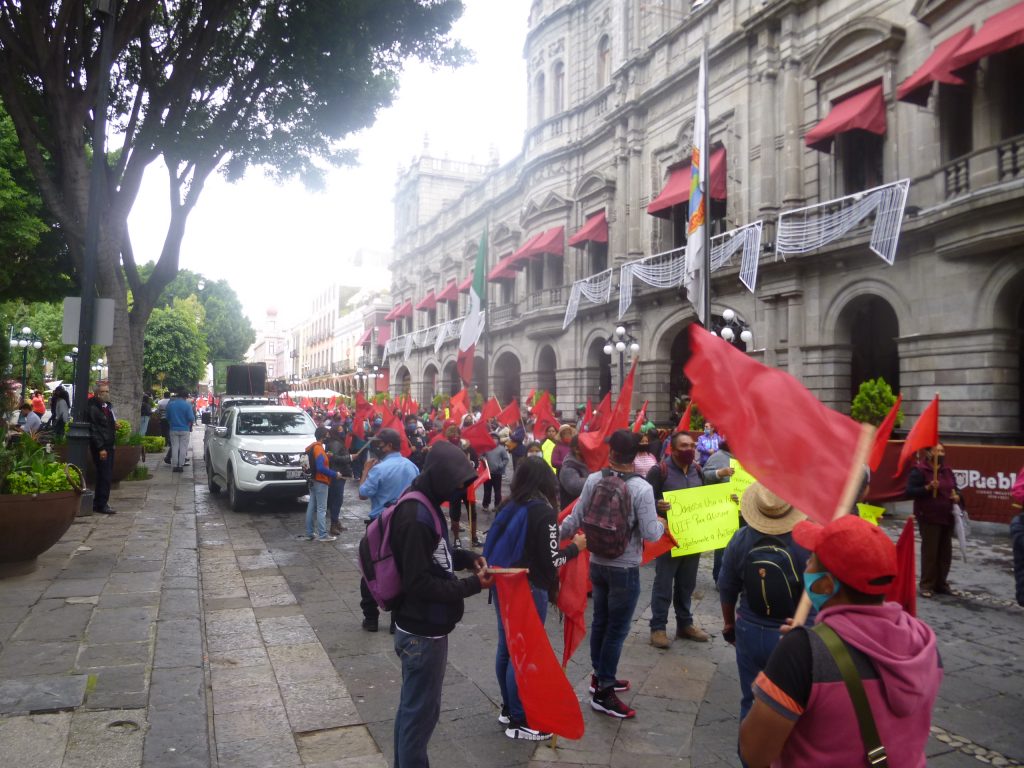Invitamos al gobierno a que demuestre que los líderes antorchistas nos estamos enriqueciendo, afirma orador en la marcha