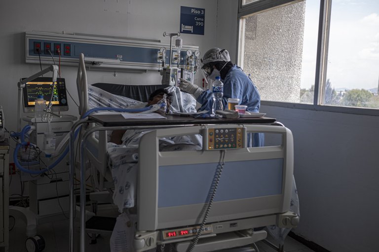 En el momento más álgido de la pandemia, recortaron 1,885 millones de pesos a Salud