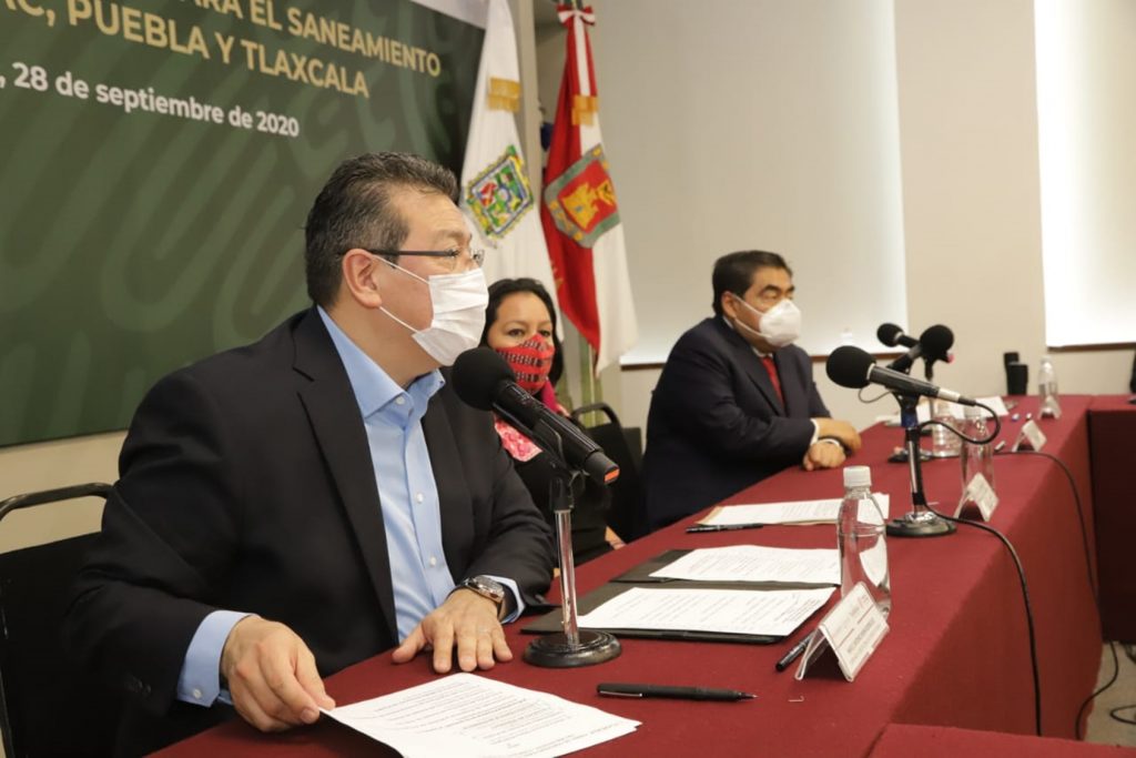 Marco Mena firma con Miguel Barbosa, SEMARNAT y CONAGUA convenio para saneamiento del río Zahuapan-Atoyac.