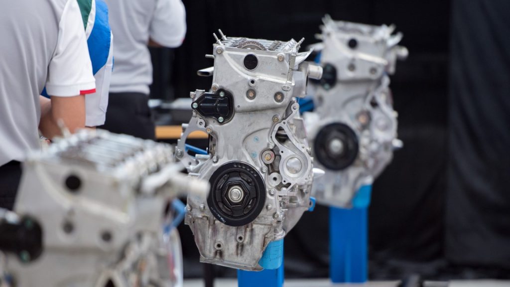 Buen dato en manufactura de EU impulsa bolsas