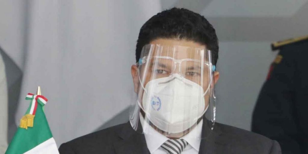 Presenta Biestro una iniciativa para mejorar plataformas digitales de transporte en Puebla