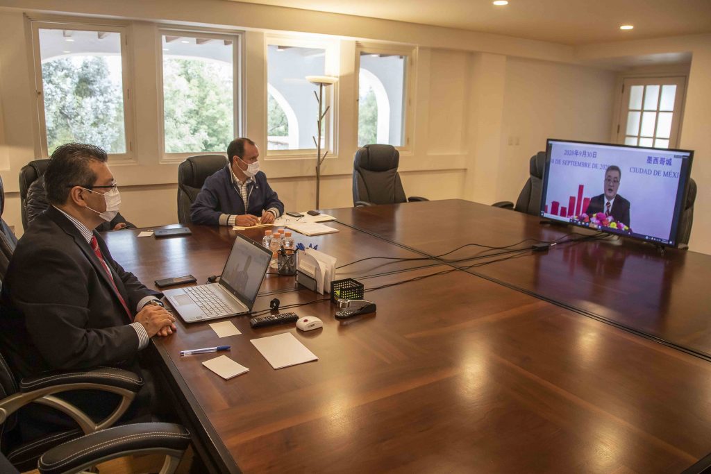  Marco Mena participa en 71 aniversario de fundacion de la República popular China