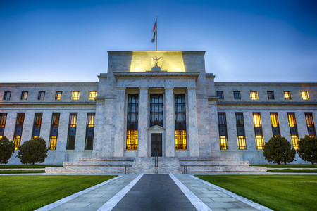 Bolsas al alza, en espera de informe de la Fed