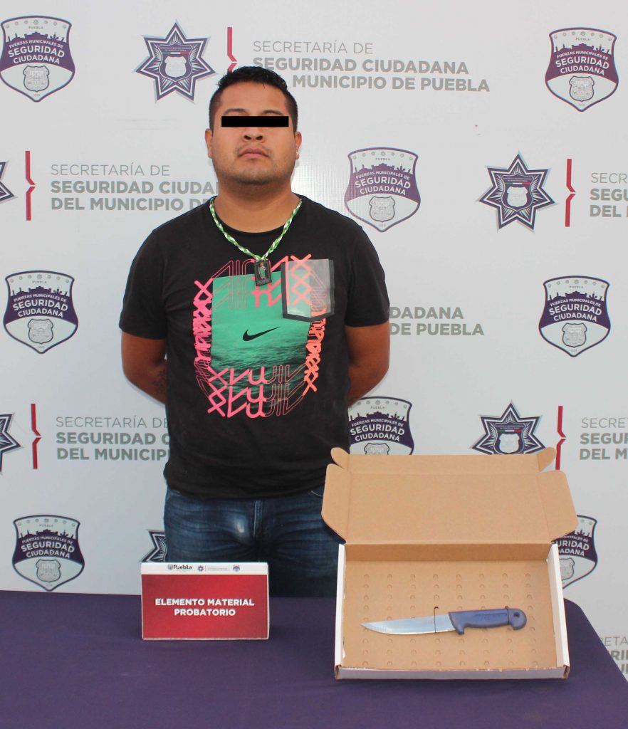 Ubicó y detuvo Policía Municipal de Puebla a líder de la banda presuntamente dedicada al robo contra tiendas departamentales.
