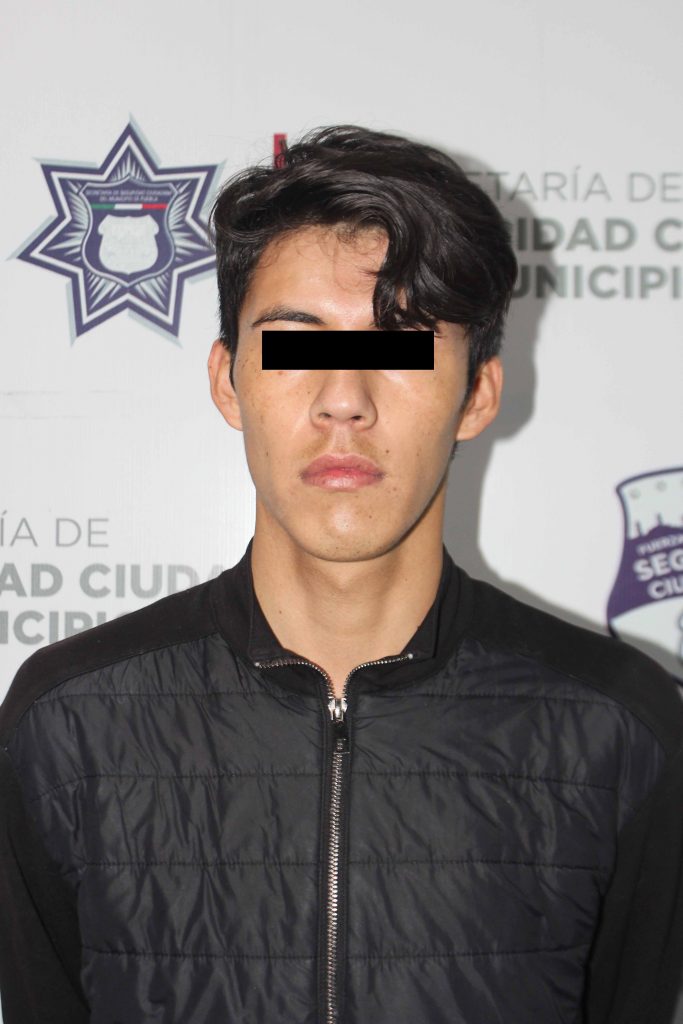 Oportunamente detuvo Policía Municipal de Puebla a tres personas por robo a usuarios de la ruta 64A,unidad 4.