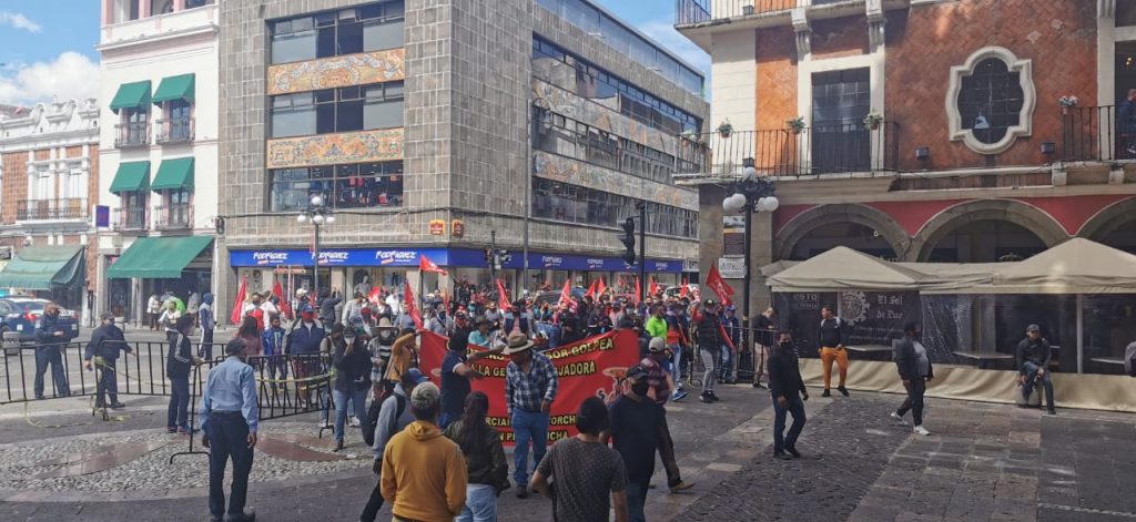 Antorcha Comercial se manifiesta para exigir al ayuntamiento espacios