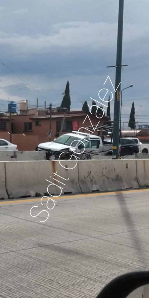 Policías auxiliares sufren percance sobre Periférico