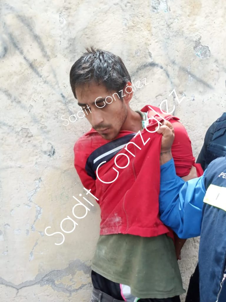 Quiso robar a mujeres, pero los vecinos lo atraparon y golpearon