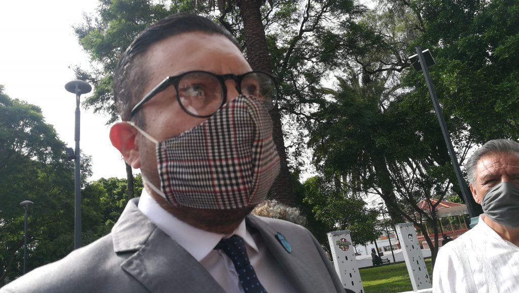 En dos semanas los restaurantes de Puebla capital podrán tener terrazas móviles, informó Eduardo Covián