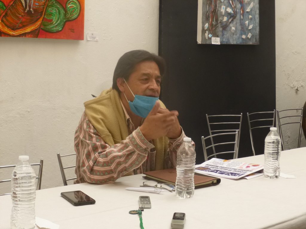 Un destacamento del ejército mexicano vigila en la junta auxiliar de la Resurrección